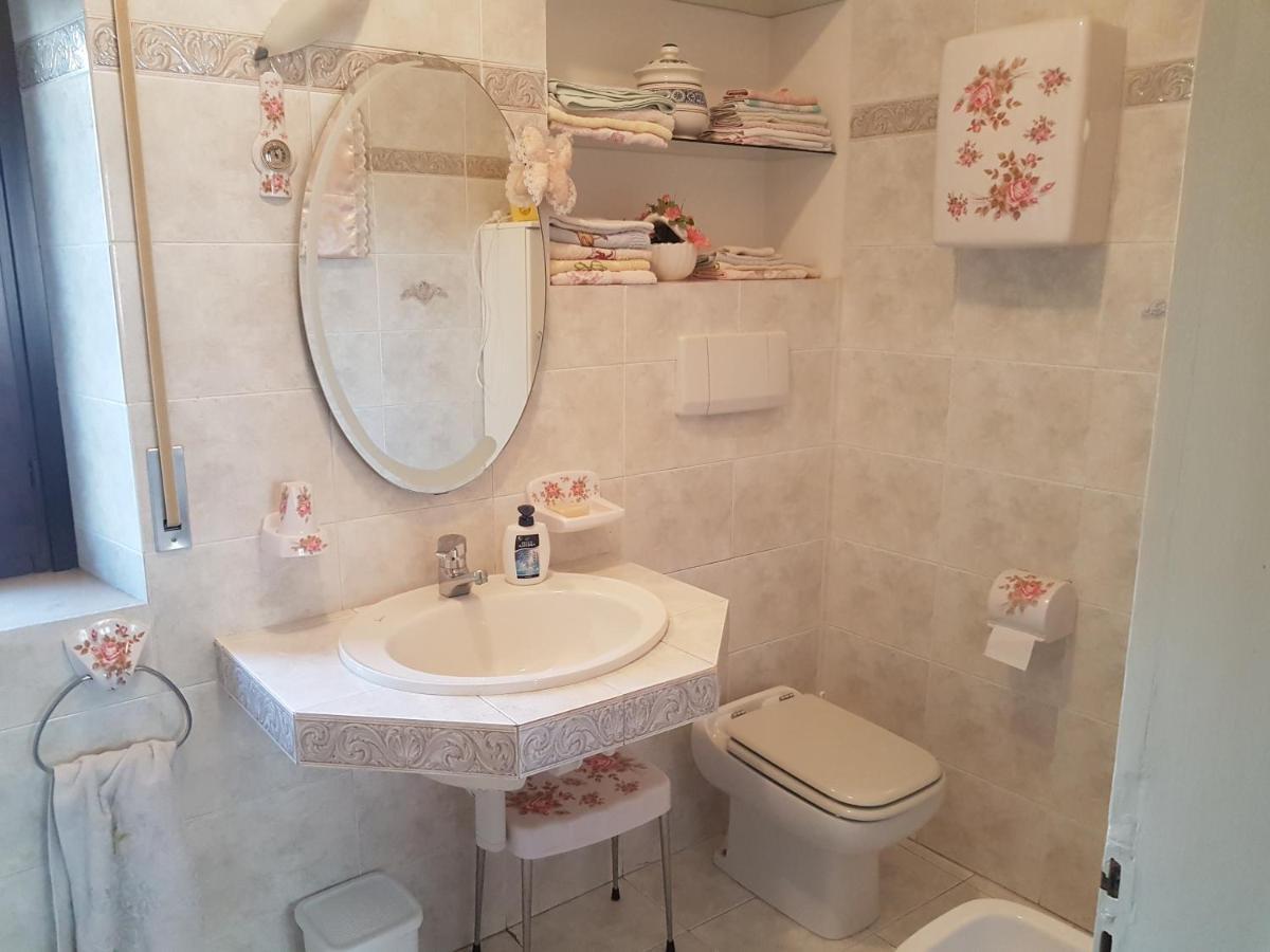 グロッタンマーレ La Casa Blanca Bed & Breakfast エクステリア 写真