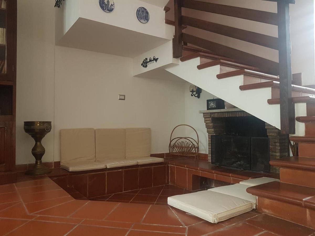 グロッタンマーレ La Casa Blanca Bed & Breakfast エクステリア 写真