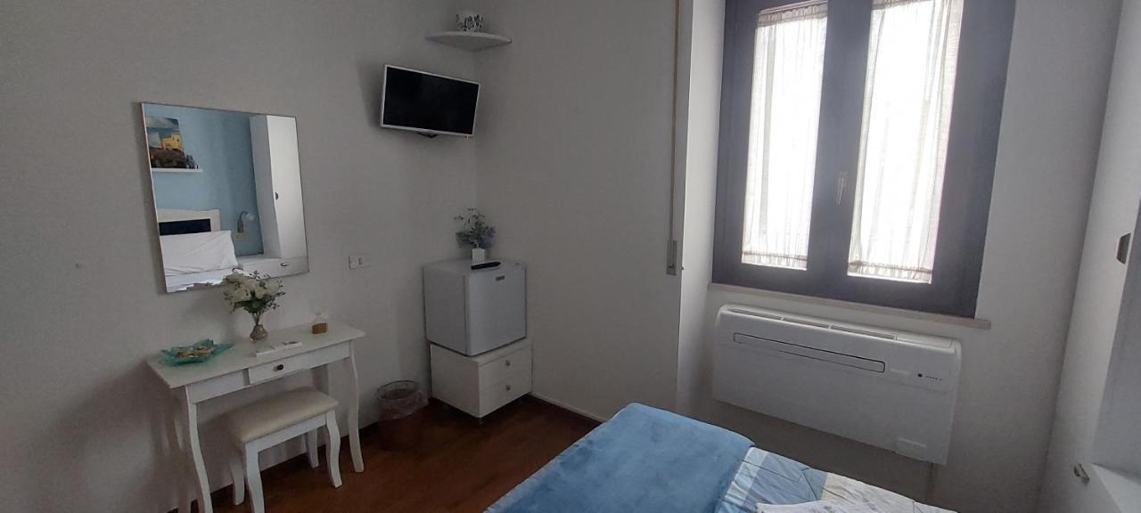 グロッタンマーレ La Casa Blanca Bed & Breakfast エクステリア 写真